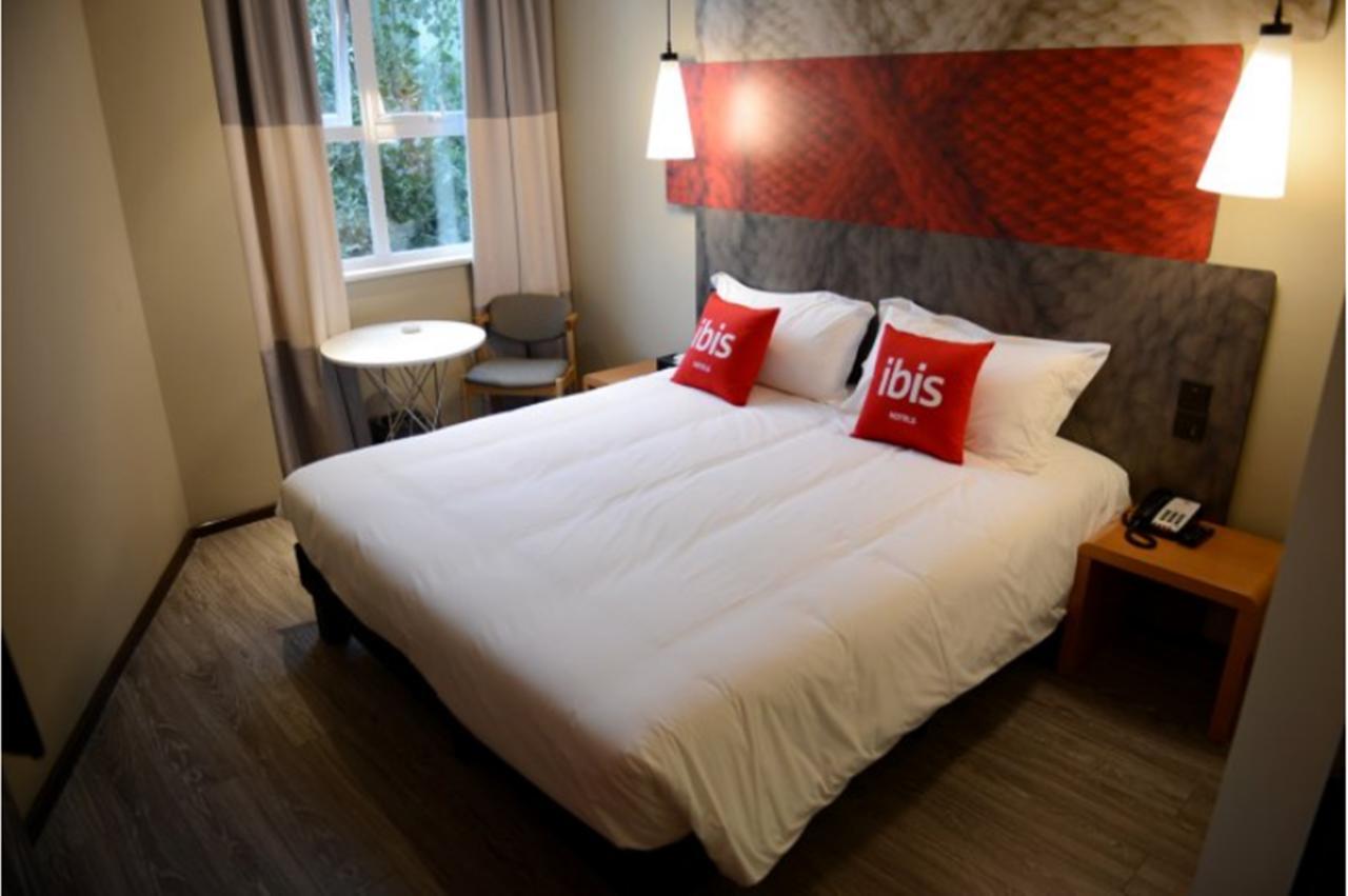 Ibis Chengdu Meizhou Center Экстерьер фото