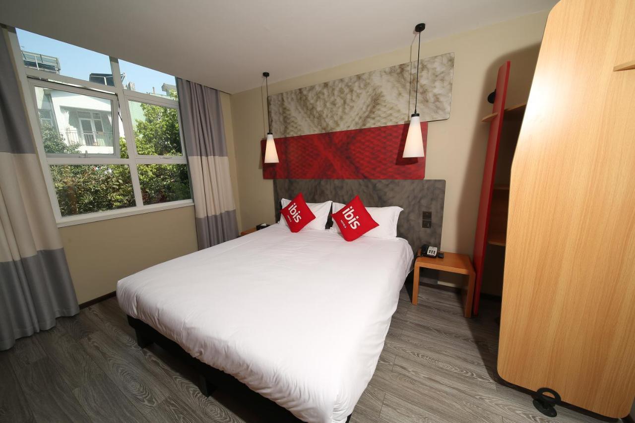 Ibis Chengdu Meizhou Center Экстерьер фото