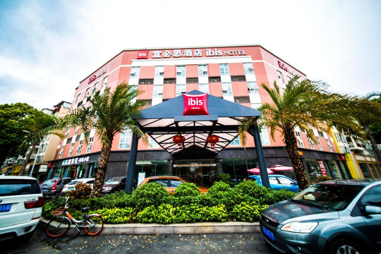 Ibis Chengdu Meizhou Center Экстерьер фото