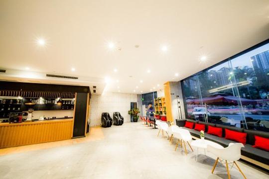 Ibis Chengdu Meizhou Center Экстерьер фото