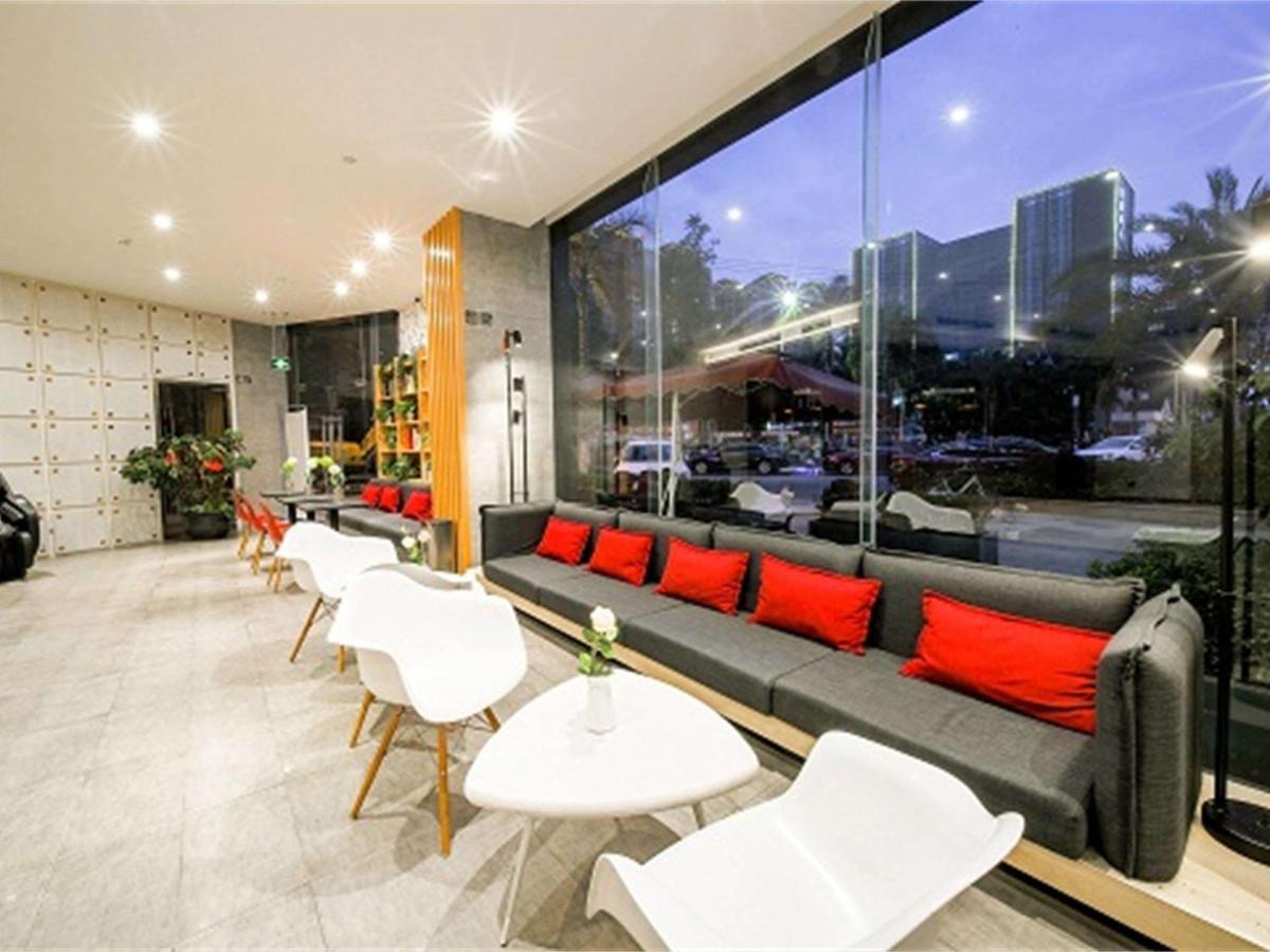 Ibis Chengdu Meizhou Center Экстерьер фото