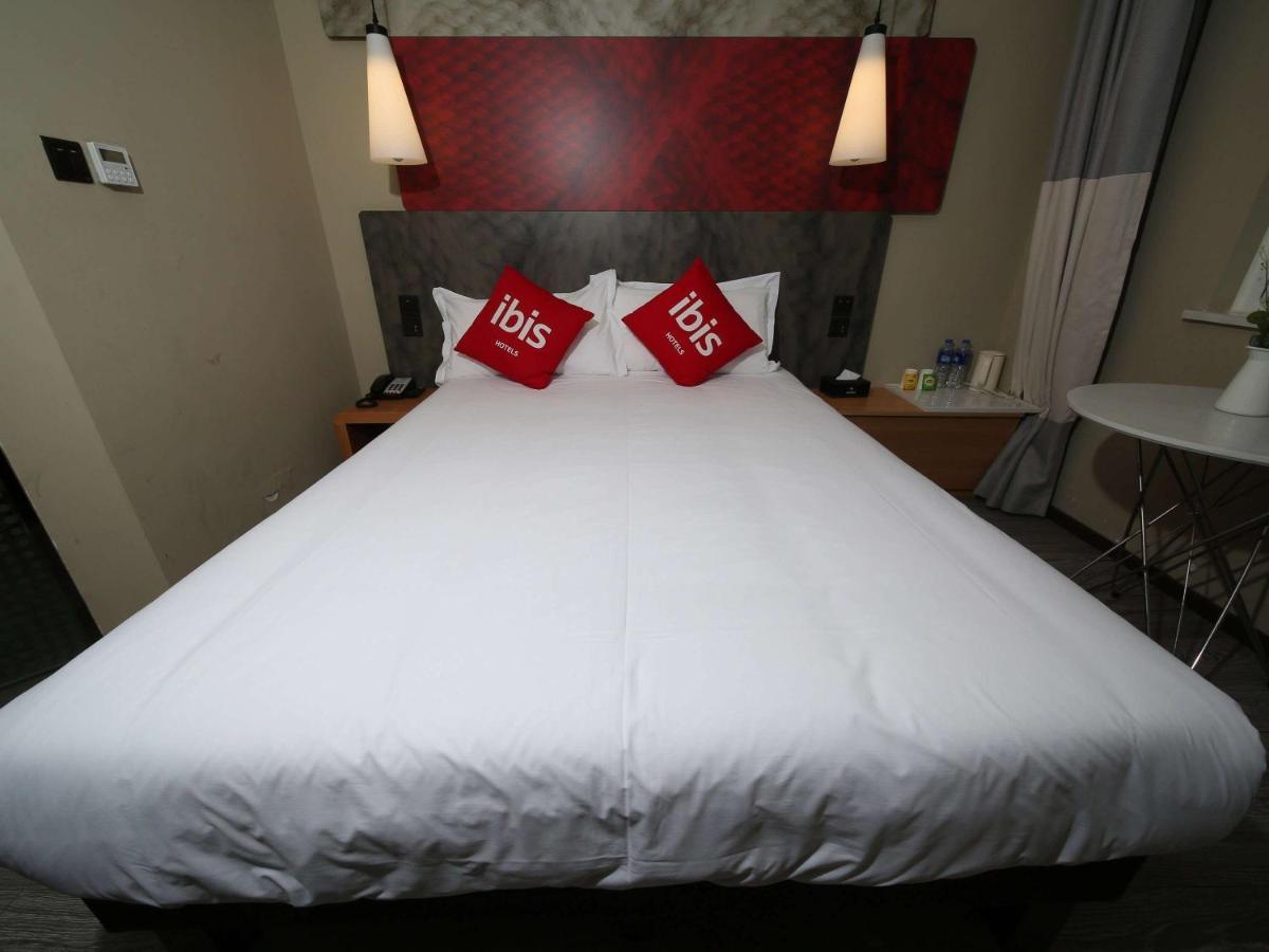 Ibis Chengdu Meizhou Center Экстерьер фото
